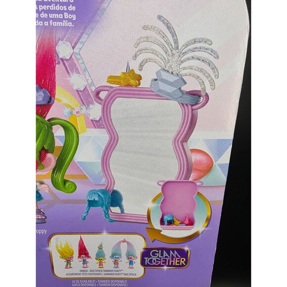 DreamWorks Trolls Band Together Hairageous Wardrobe Playset - Picture 10 of 10